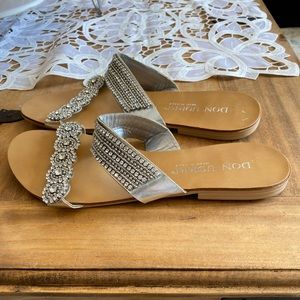 “NWOT” Don Uorri (Made in Italy) Flat Sandles